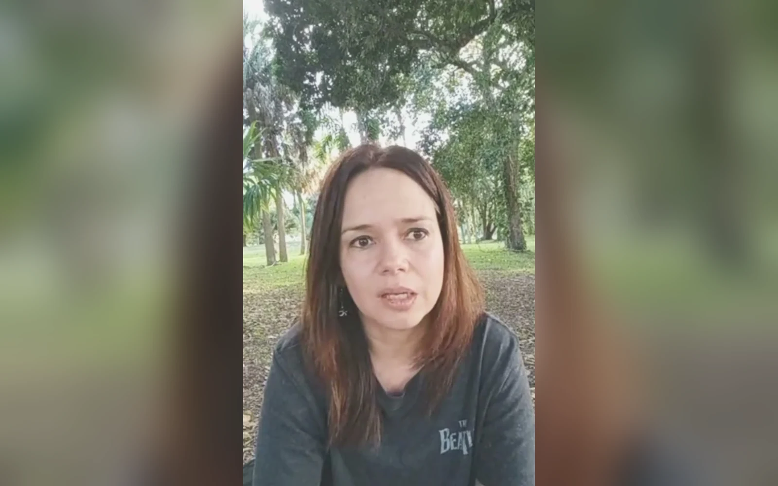 Retrato de Yanet Martínez durante su conversación con 90 Millas Art Space